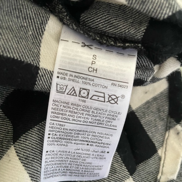 Plaid Flannel Button-down Shirt S - Picture 4 of 4